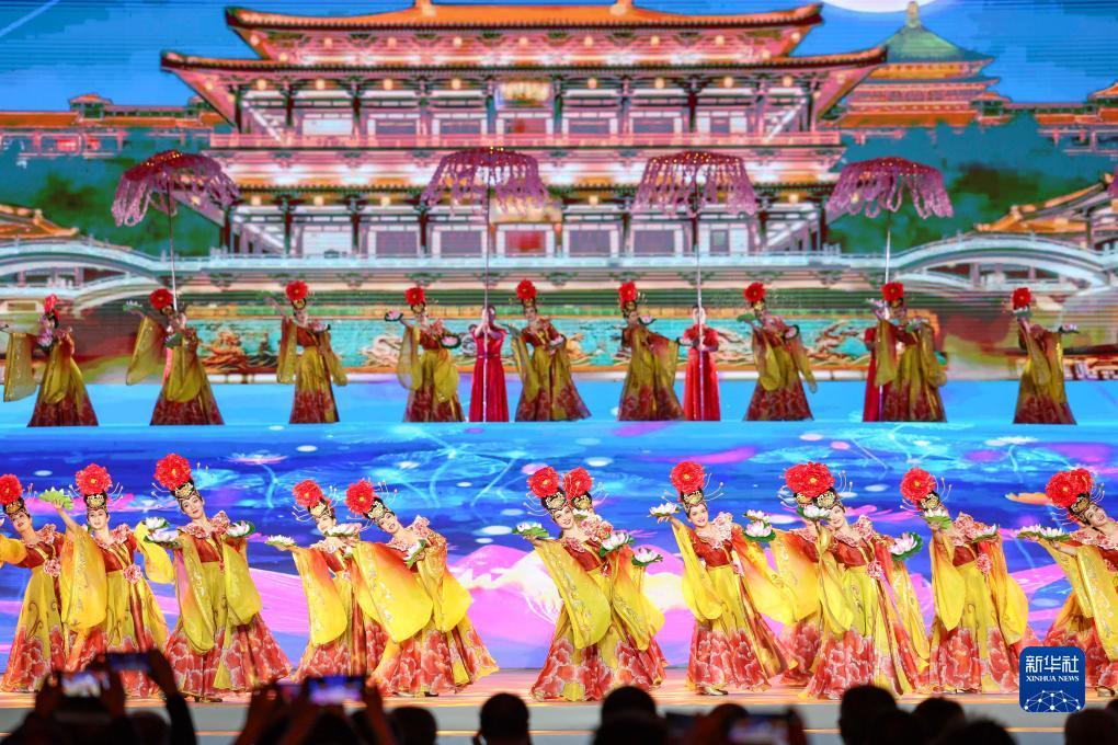 银钻娱乐是现场直播